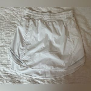 Lululemon Size 6 HR Long Hotty Hot Skirt